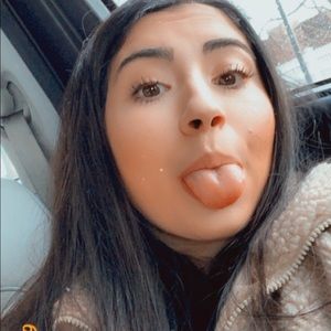 Meet your Posher, Brianne